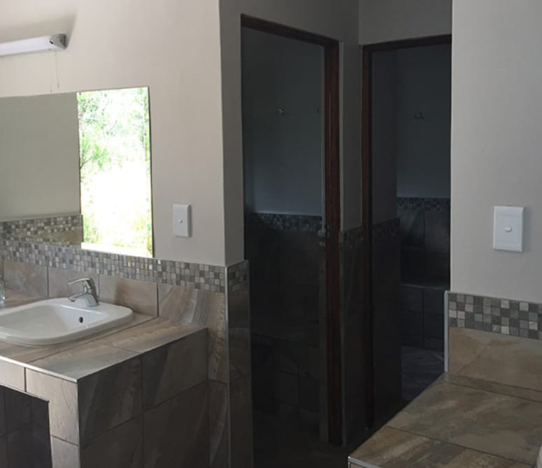 6 Bedroom Property for Sale in Dinokeng Gauteng