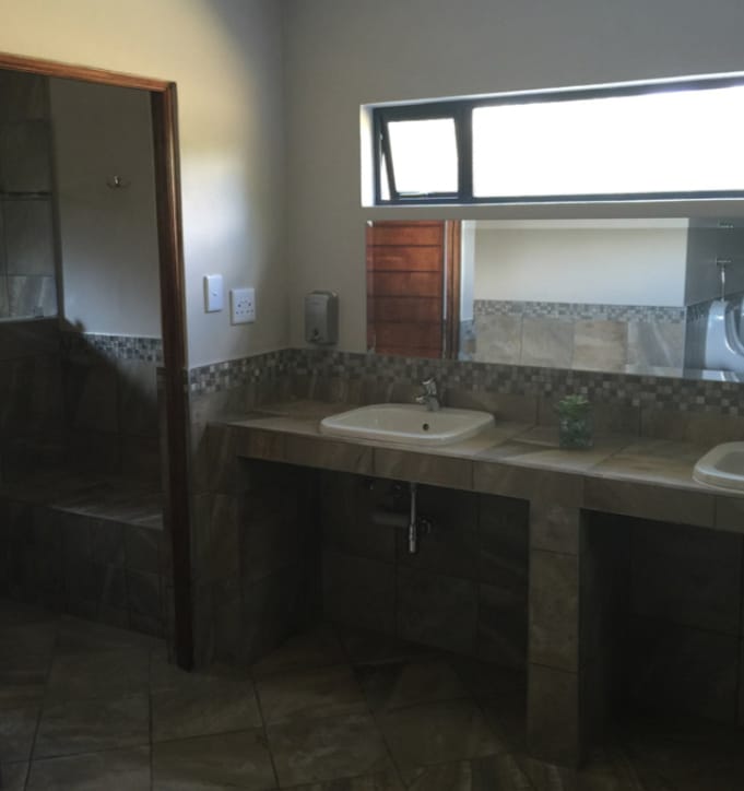 6 Bedroom Property for Sale in Dinokeng Gauteng