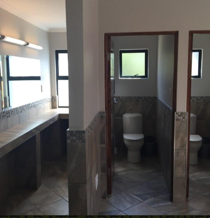 6 Bedroom Property for Sale in Dinokeng Gauteng