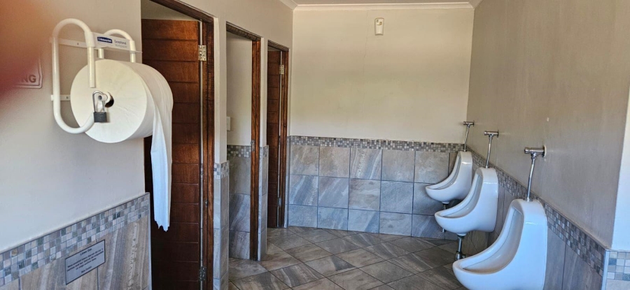6 Bedroom Property for Sale in Dinokeng Gauteng
