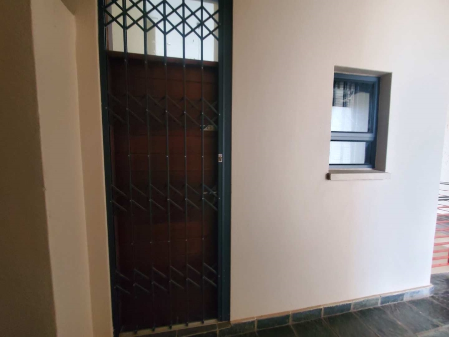 1 Bedroom Property for Sale in Jackal Creek Golf Estate Gauteng