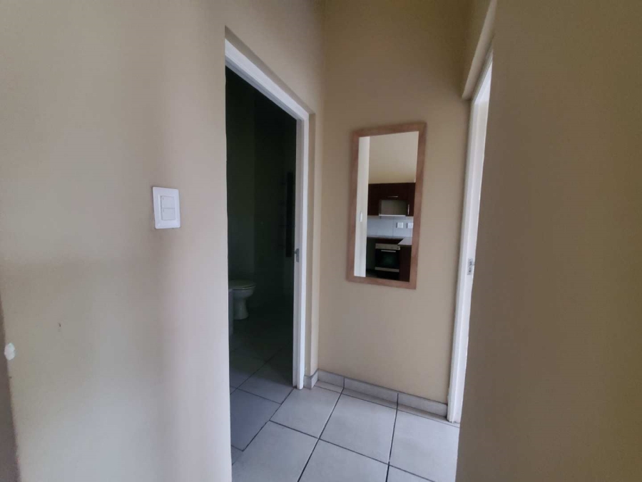 1 Bedroom Property for Sale in Jackal Creek Golf Estate Gauteng