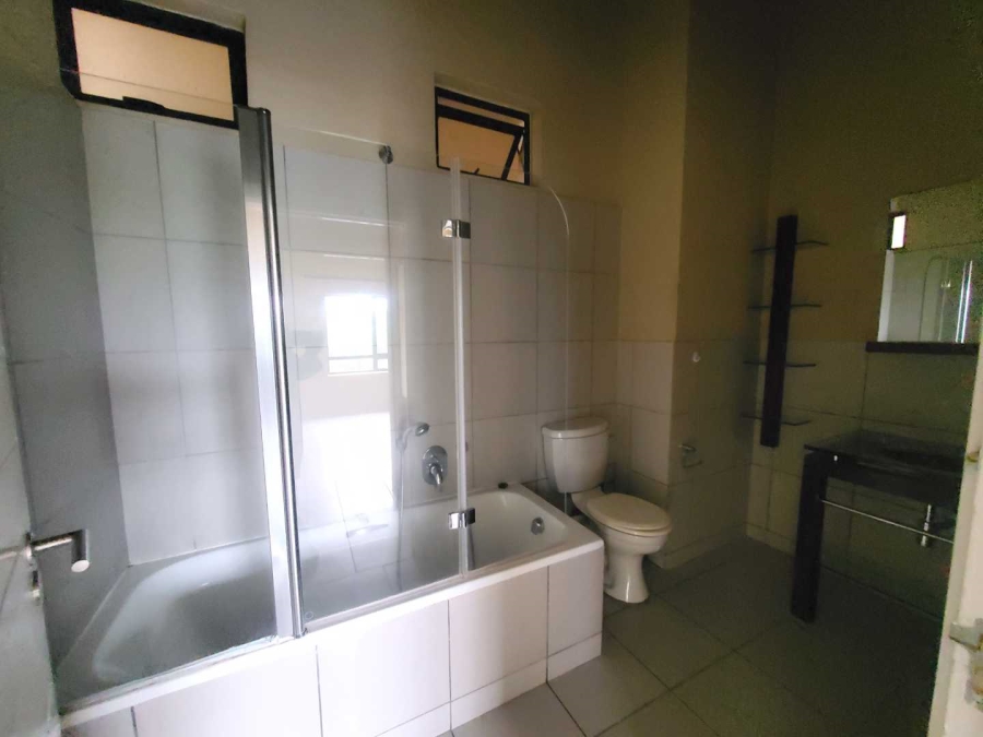 1 Bedroom Property for Sale in Jackal Creek Golf Estate Gauteng