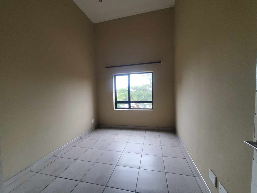 1 Bedroom Property for Sale in Jackal Creek Golf Estate Gauteng