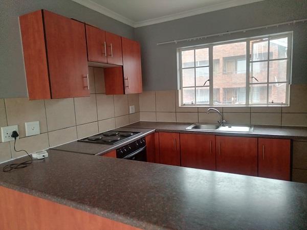 1 Bedroom Property for Sale in Towerby Gauteng