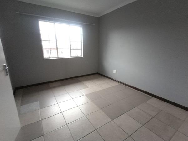 1 Bedroom Property for Sale in Towerby Gauteng
