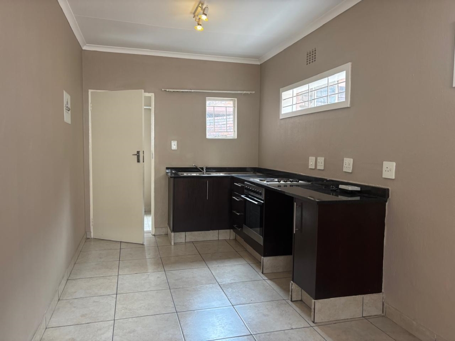 1 Bedroom Property for Sale in Bramley Park Gauteng