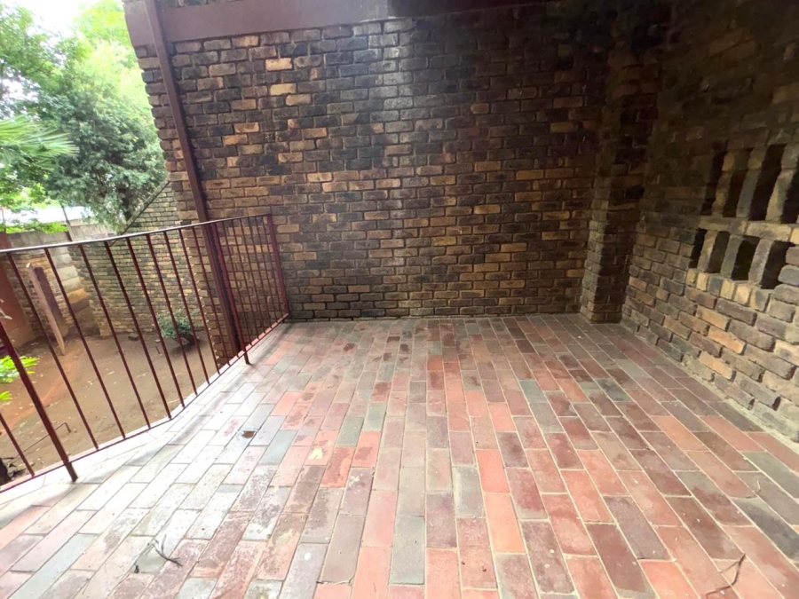 3 Bedroom Property for Sale in Bramley Park Gauteng