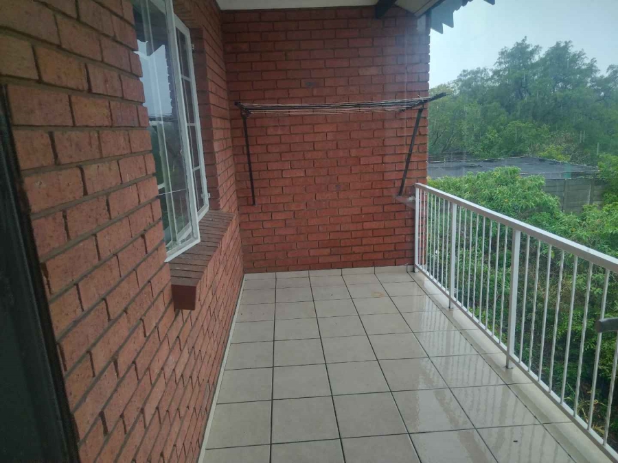2 Bedroom Property for Sale in Towerby Gauteng