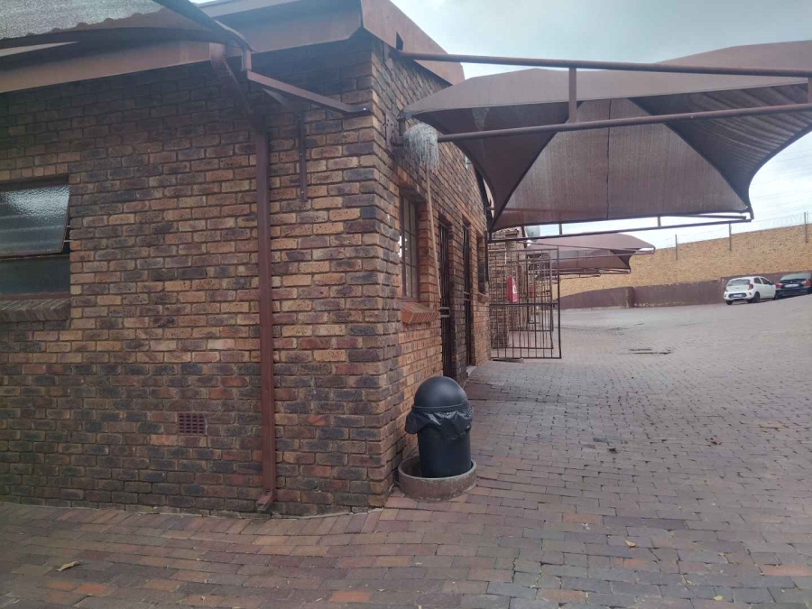 3 Bedroom Property for Sale in Bramley Park Gauteng