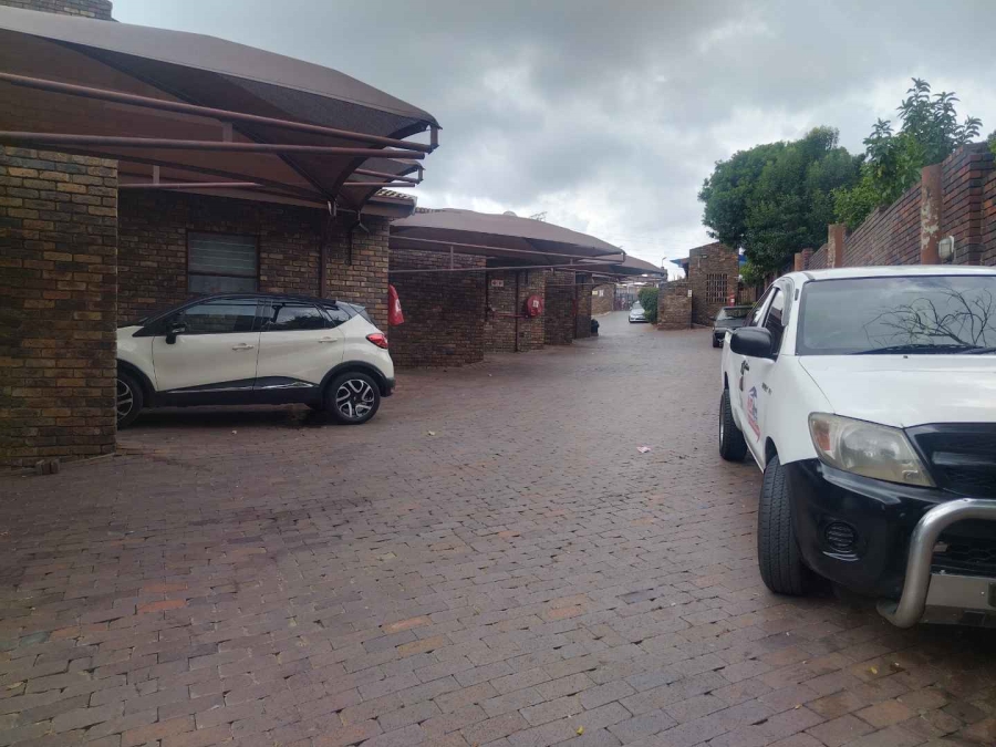 3 Bedroom Property for Sale in Bramley Park Gauteng