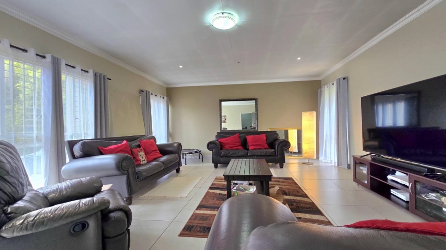 4 Bedroom Property for Sale in Nimrod Park Gauteng