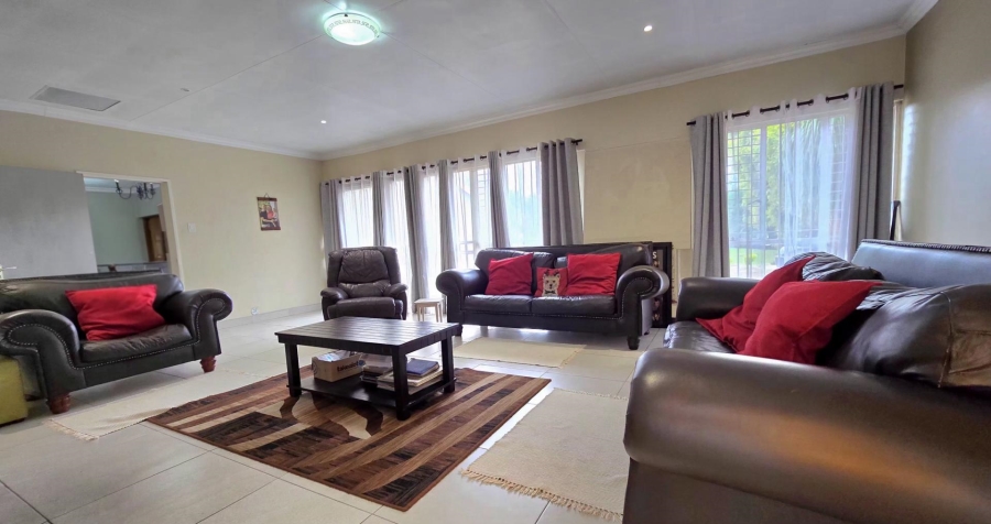 4 Bedroom Property for Sale in Nimrod Park Gauteng