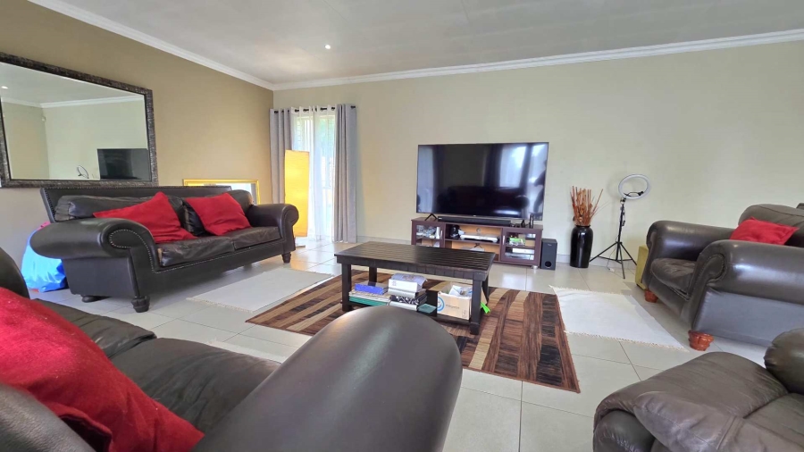 4 Bedroom Property for Sale in Nimrod Park Gauteng