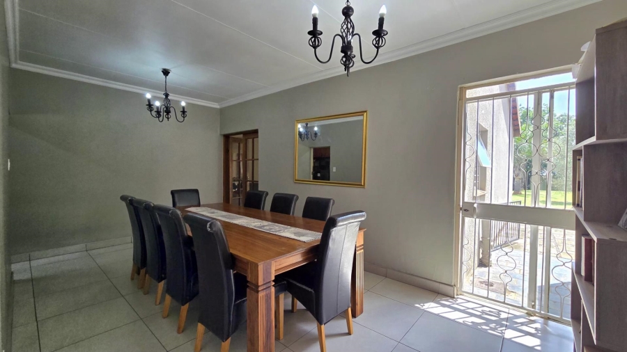 4 Bedroom Property for Sale in Nimrod Park Gauteng
