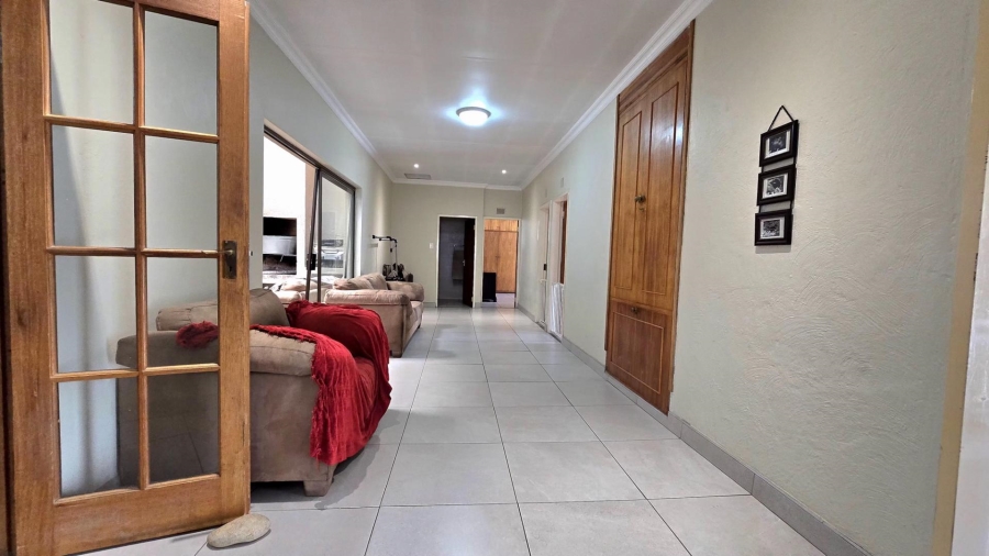 4 Bedroom Property for Sale in Nimrod Park Gauteng