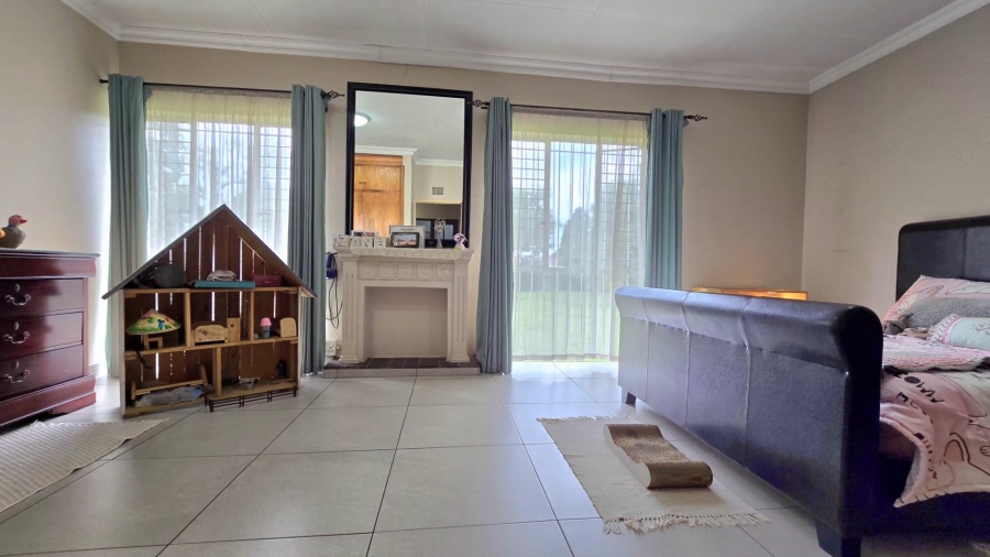 4 Bedroom Property for Sale in Nimrod Park Gauteng