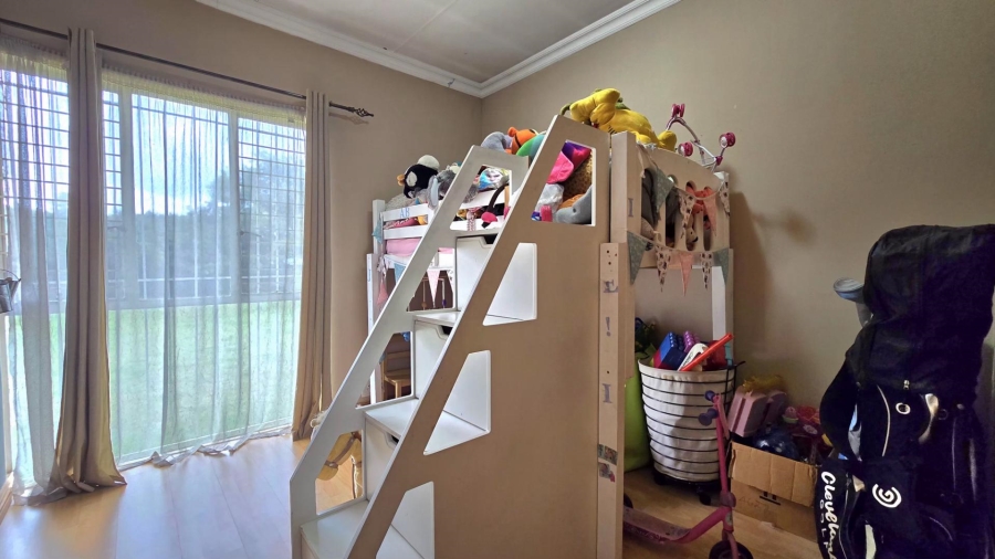 4 Bedroom Property for Sale in Nimrod Park Gauteng