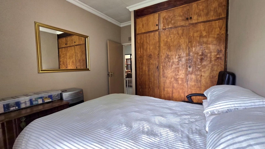 4 Bedroom Property for Sale in Nimrod Park Gauteng