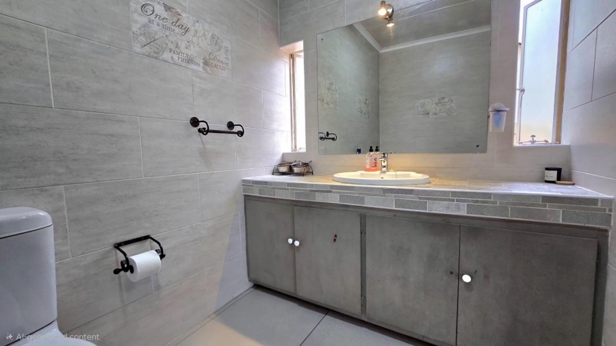 4 Bedroom Property for Sale in Nimrod Park Gauteng