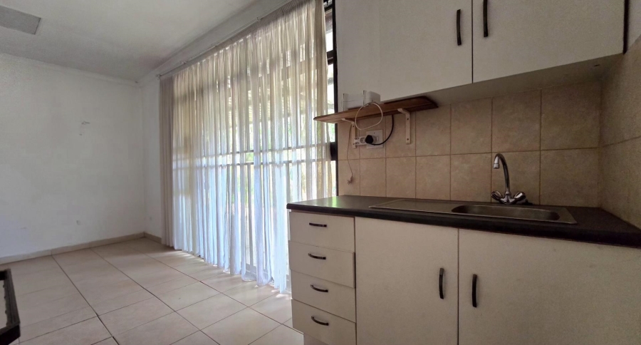 4 Bedroom Property for Sale in Nimrod Park Gauteng