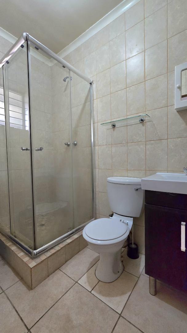 4 Bedroom Property for Sale in Nimrod Park Gauteng