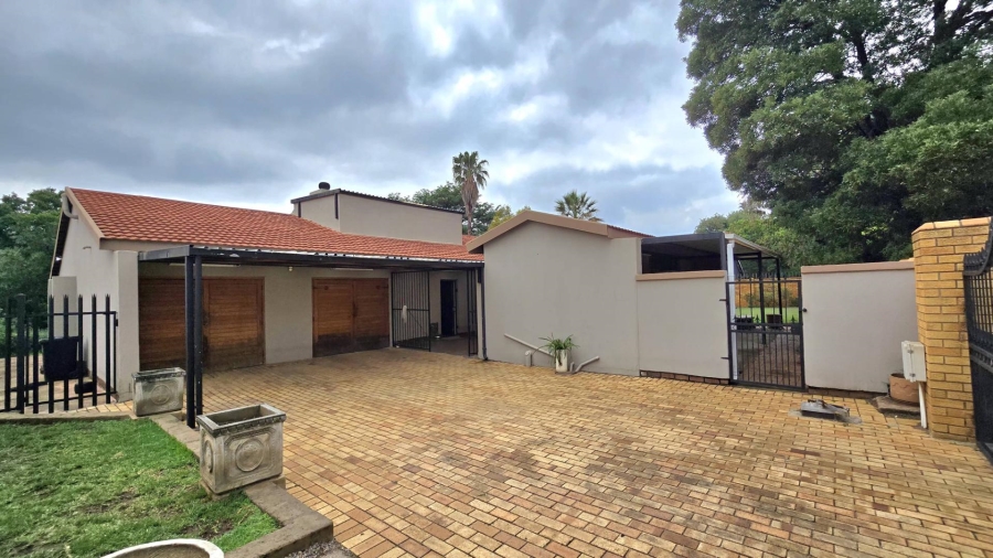 4 Bedroom Property for Sale in Nimrod Park Gauteng