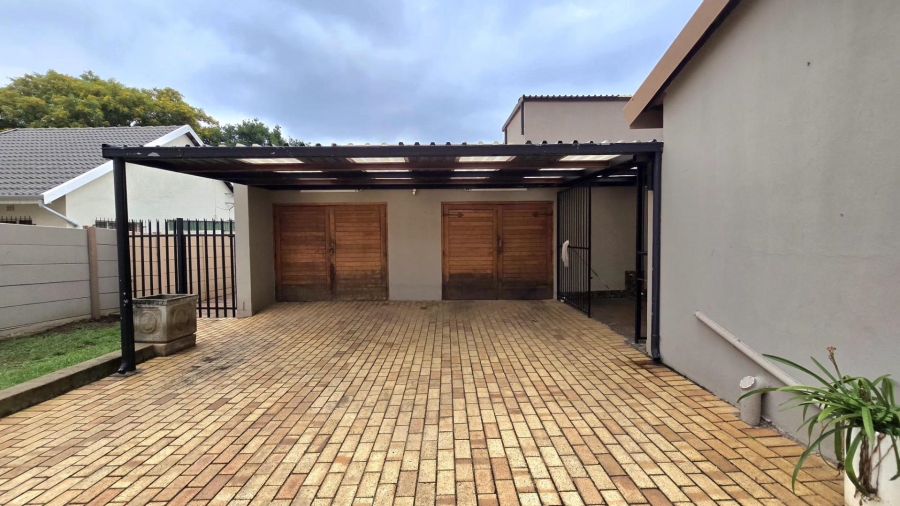 4 Bedroom Property for Sale in Nimrod Park Gauteng