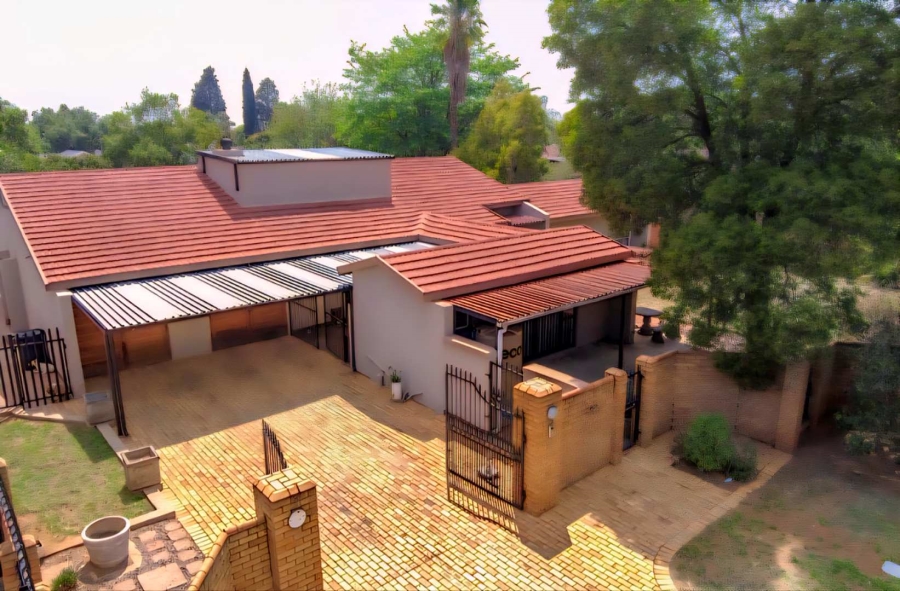 4 Bedroom Property for Sale in Nimrod Park Gauteng