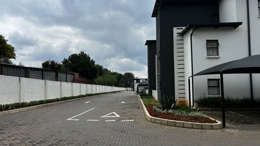 2 Bedroom Property for Sale in Pomona Gauteng