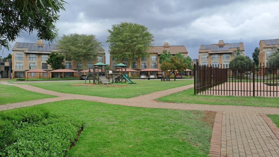 2 Bedroom Property for Sale in Karenpark Gauteng