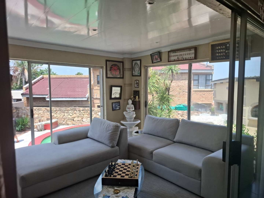 4 Bedroom Property for Sale in Winchester Hills Gauteng