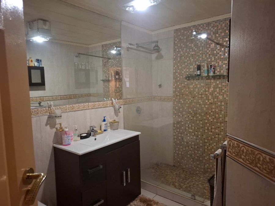 4 Bedroom Property for Sale in Winchester Hills Gauteng