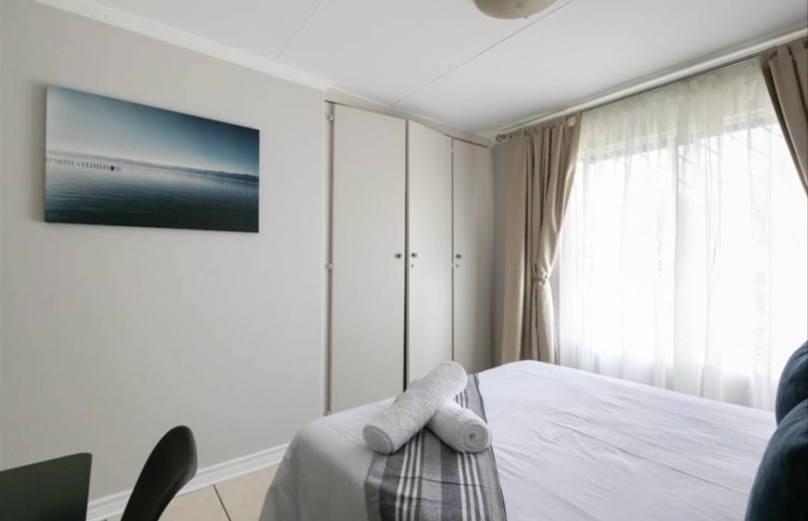 To Let 2 Bedroom Property for Rent in Sandown Gauteng