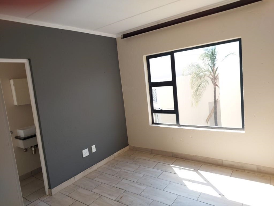 3 Bedroom Property for Sale in Lonehill Gauteng