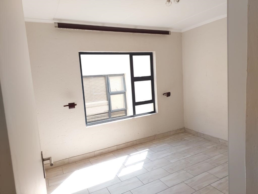 3 Bedroom Property for Sale in Lonehill Gauteng