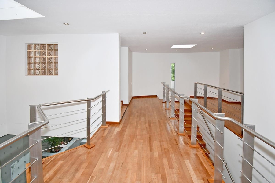 To Let 6 Bedroom Property for Rent in Sandhurst Gauteng