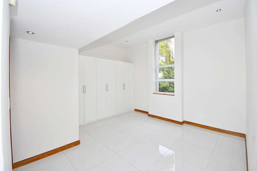 To Let 6 Bedroom Property for Rent in Sandhurst Gauteng