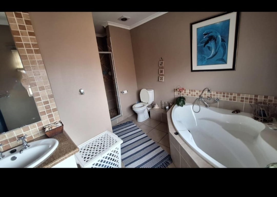 7 Bedroom Property for Sale in Centurion Central Gauteng