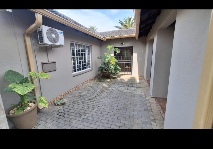 7 Bedroom Property for Sale in Centurion Central Gauteng