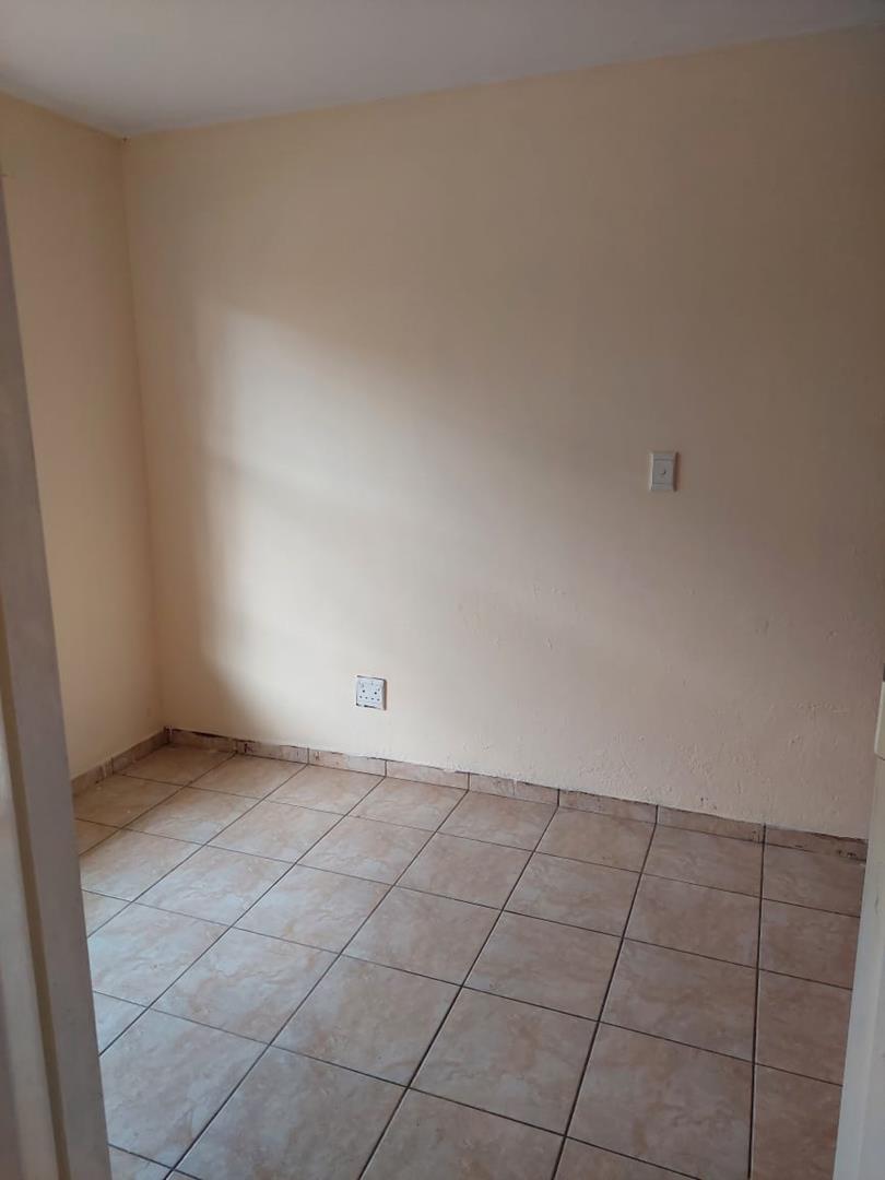 2 Bedroom Property for Sale in Pollak Park Gauteng