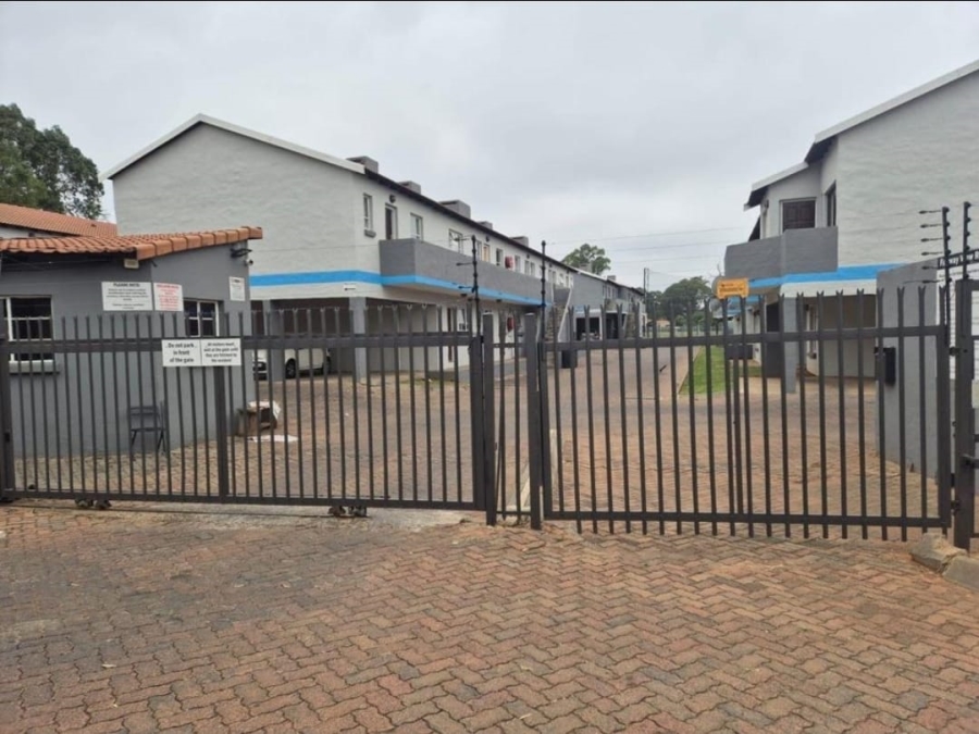 2 Bedroom Property for Sale in Pollak Park Gauteng