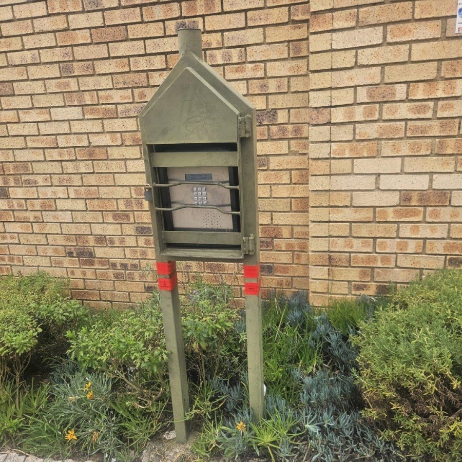 2 Bedroom Property for Sale in Ferndale Gauteng