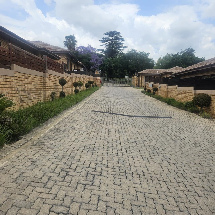 2 Bedroom Property for Sale in Ferndale Gauteng