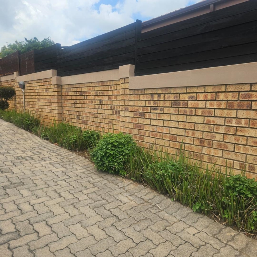 2 Bedroom Property for Sale in Ferndale Gauteng