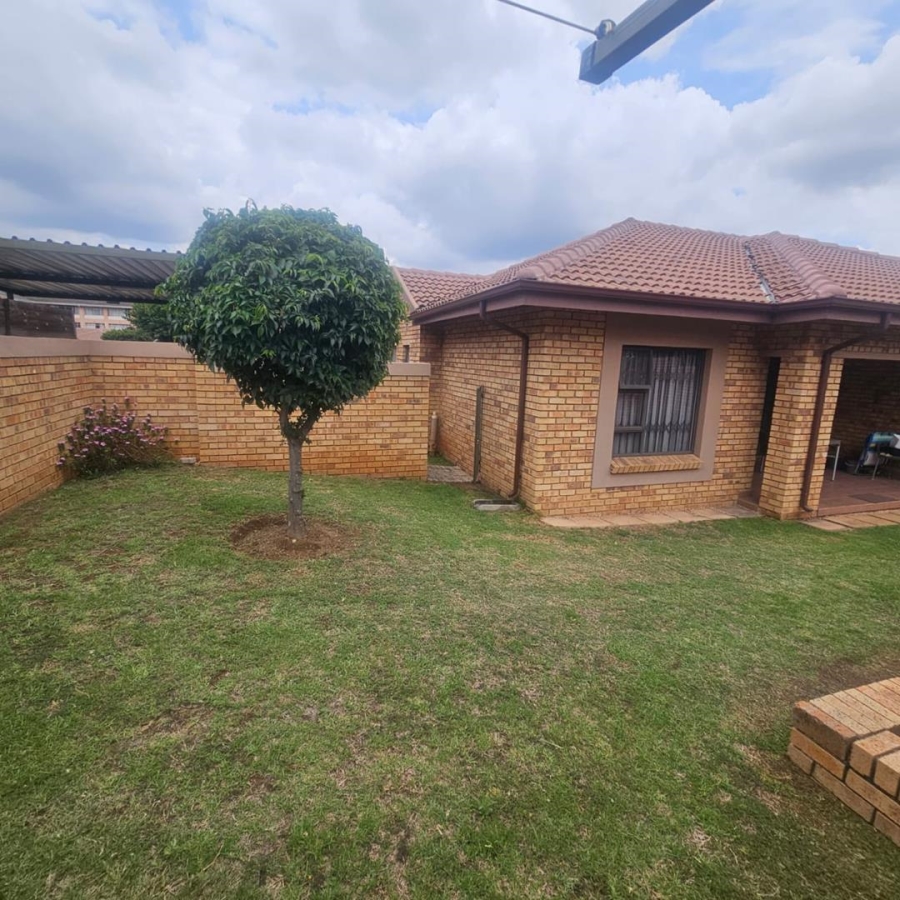 2 Bedroom Property for Sale in Ferndale Gauteng