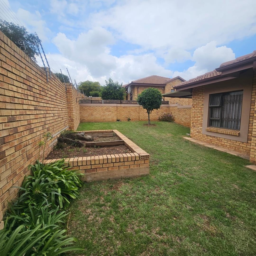 2 Bedroom Property for Sale in Ferndale Gauteng