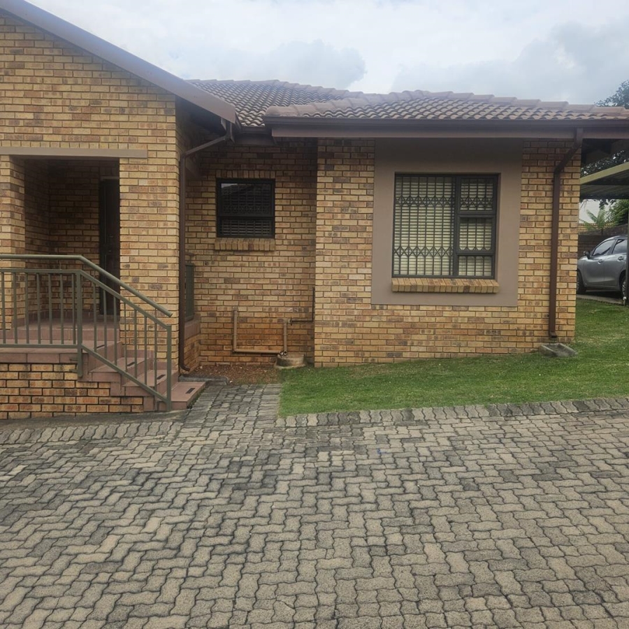 2 Bedroom Property for Sale in Ferndale Gauteng