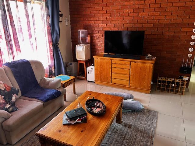 2 Bedroom Property for Sale in Florentia Gauteng