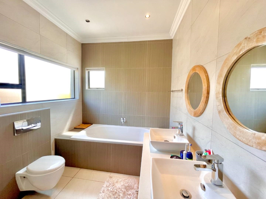 To Let 4 Bedroom Property for Rent in Hazeldean Gauteng